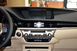 2014款雷克萨斯ES300h舒适版