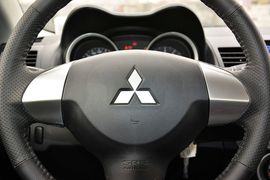 2015款三菱翼神1.8L CVT时尚版 国V