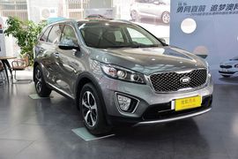 2015款起亚索兰托L 2.4GDI汽油4WD尊贵版7座