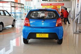 2013款铃木奥拓1.0L手动豪华型