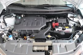 2013款启辰D50 1.6L自动时尚版