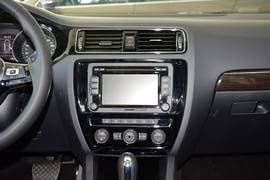 2015款大众速腾280TSI DSG旗舰型