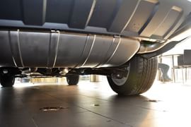 2015款奥迪Q7 35TFSI运动型