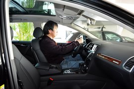 2015款奥迪Q7 35TFSI运动型