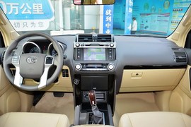 驾驶席全景