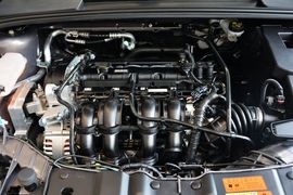 2012款福特福克斯三厢1.6L手动舒适型