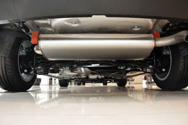 2012款福特福克斯三厢1.6L手动舒适型