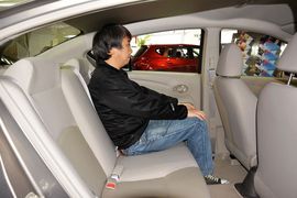 2014款日产阳光1.5XE CVT精英版