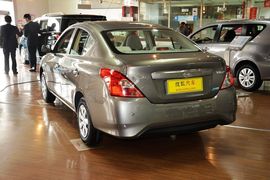 2014款日产阳光1.5XE CVT精英版