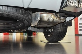 2015款起亚索兰托L 2.4GDI汽油2WD运动版5座