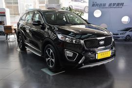 2015款起亚索兰托L 2.4GDI汽油2WD运动版5座