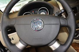 2015款别克凯越1.5L自动型