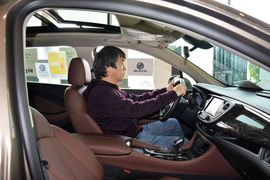 2014款别克昂科威28T精英型