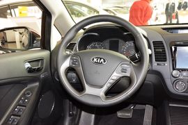 2015款起亚K3 1.6L自动GLS