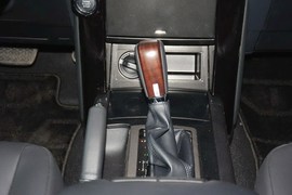 2015款一汽丰田普拉多2.7L自动标准版