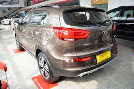 2015款起亚智跑2.0L自动两驱版DLX