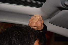 2013款起亚凯尊2.4L精英型 京V