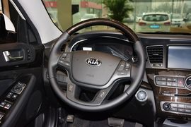 2013款起亚凯尊2.4L精英型 京V