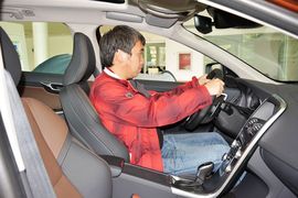 2015款沃尔沃XC60 2.0T T5 AWD智驭版