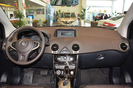 2014款雷诺科雷傲2.0L两驱舒适版