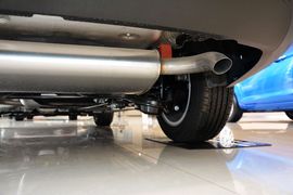 2012款福特福克斯三厢1.6L自动风尚型