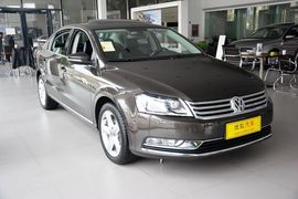2015款大众迈腾1.8TSI尊贵型