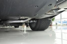 2015款捷豹XJL 2.0T两驱全景商务版