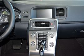 2015款沃尔沃V60 2.0T T5智逸版