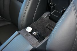 2015款沃尔沃V60 2.0T T5智逸版