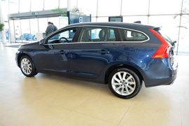 2015款沃尔沃V60 2.0T T5智逸版
