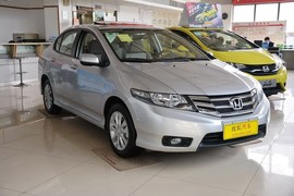 2012款本田锋范1.5L自动精英版