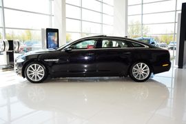2015款捷豹XJL 3.0 SC四驱全景商务版