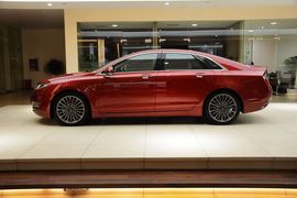 2014款林肯MKZ 2.0T尊耀版