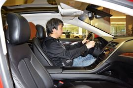 2014款林肯MKZ 2.0T尊耀版