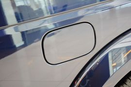 2015款路虎第四代发现3.0 V6 SC HSE