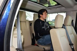 2015款路虎第四代发现3.0 V6 SC HSE