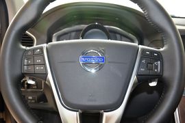 2015款沃尔沃XC60 2.5T T6 AWD智越版