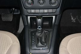 2014款斯柯达野帝1.4TSI双离合炫彩版