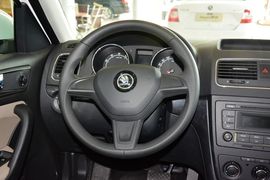 2014款斯柯达野帝1.4TSI双离合炫彩版