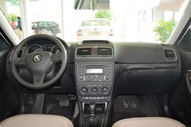 2014款斯柯达野帝1.4TSI双离合炫彩版