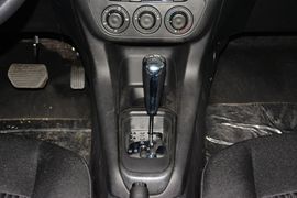 2015款雪铁龙全新爱丽舍 质尚版 1.6L自动舒适型