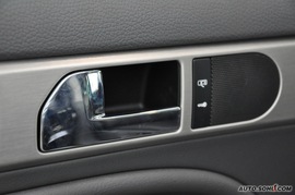 2010款大众途锐V8 4.2