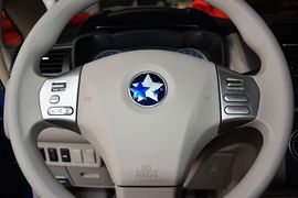 2015款启辰D50 1.6L自动豪华版