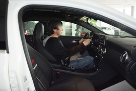 2015款奔驰A180