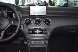 2015款奔驰A180