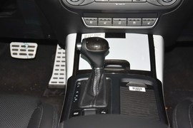 2015款起亚索兰托L 2.4GDI五座汽油4WD尊贵版