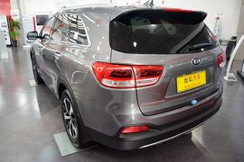 2015款起亚索兰托L 2.4GDI五座汽油4WD尊贵版