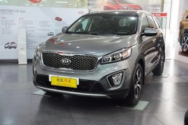 2015款起亚索兰托L 2.4GDI五座汽油4WD尊贵版