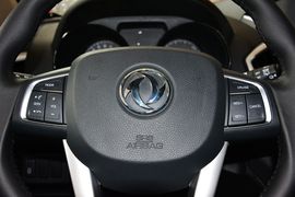2015款东风风神AX7 2.3L自动智尊型