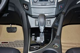 2015款东风风神AX7 2.3L自动智尊型